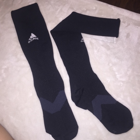 🔥🔥ADIDAS SOCCER CLEATS🔥🔥 - Picture 8 of 8